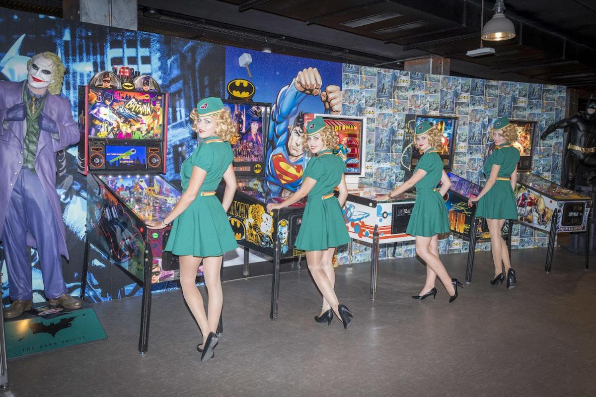Jukebox Hotel 兹诺伊莫 外观 照片