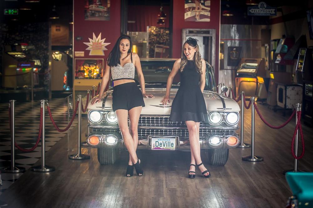 Jukebox Hotel 兹诺伊莫 外观 照片